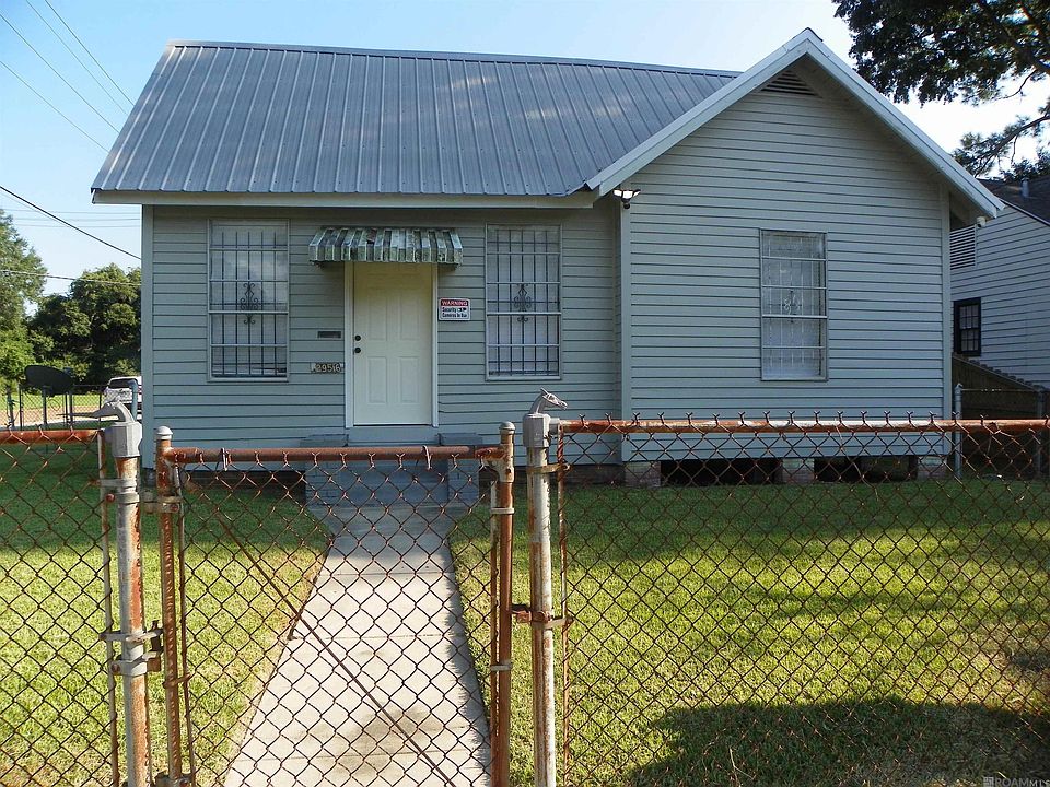 1st image of 2956 Hollywood St