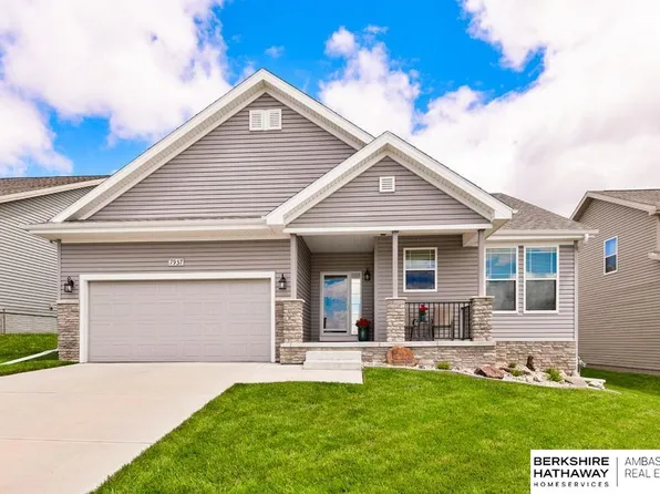 7937 N 116th St, Omaha, NE 68142