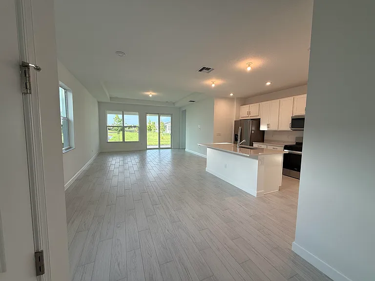 9563 SW Indra Way — Photo 4