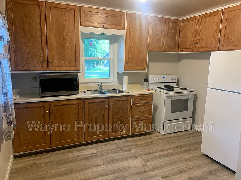 2 bed, 866 sqft, $850 — Photo 2