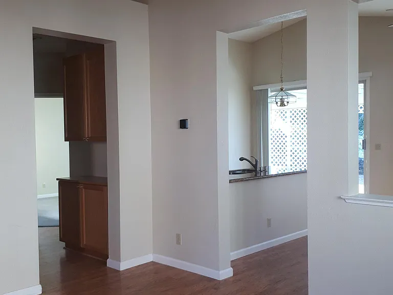 920 Rathbone Cir — Photo 8