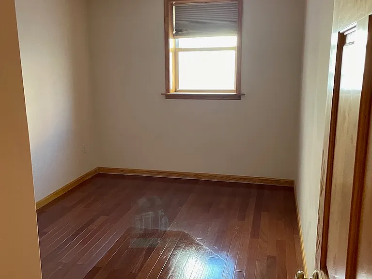 335 N 10th St #2-C — Photo 9