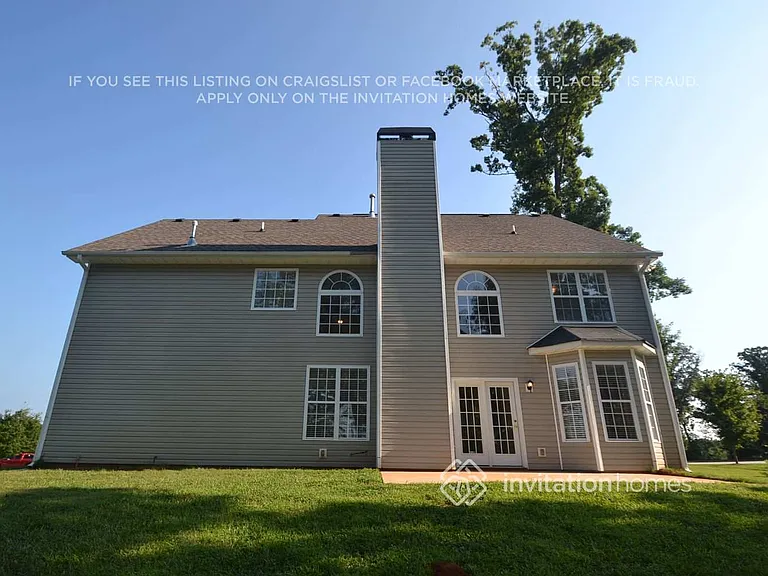 605 Morningside Dr N — Photo 5
