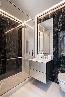 Sold by Extell Marketing Group | media 41