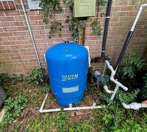 3rd image of 11708 Village Ln
