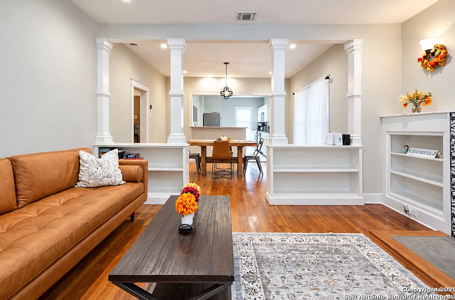 3 bed, 1400 sqft, $1,700 — Photo 2