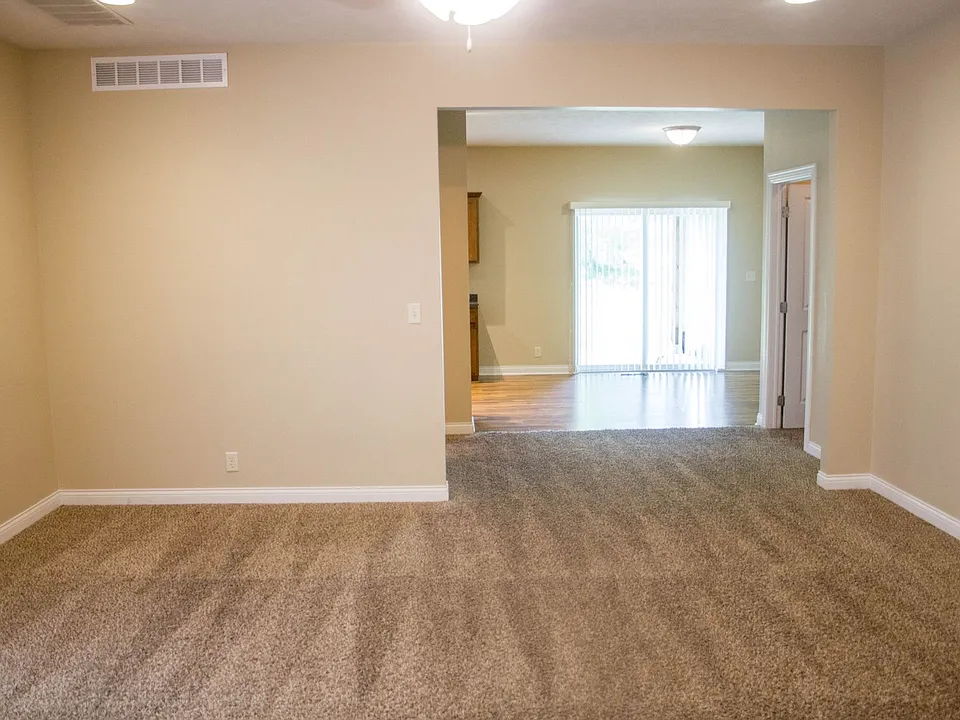 5301-5313 N 10th Ct