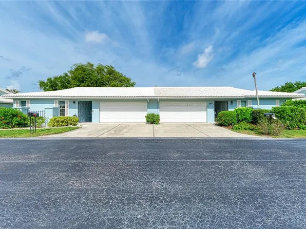 804 67th St W, Bradenton, FL 34209