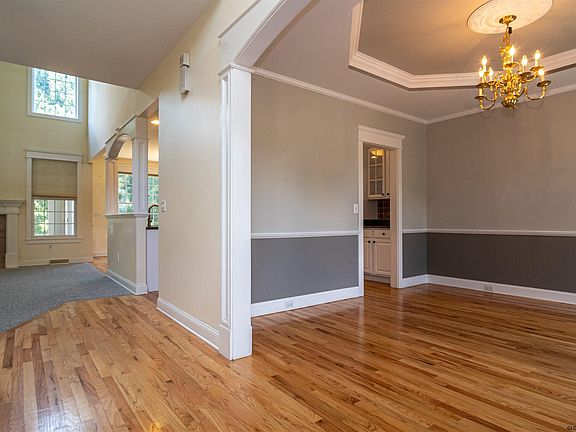 3rd image of 8 Cheviot Ct