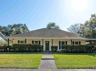 927 Shadyglen Dr, Baton Rouge, LA 70816