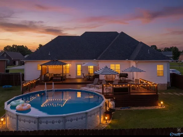 125 Berkshire Ln, Albertville, AL 35950