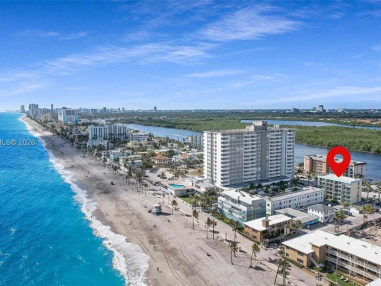 3215 N Ocean Dr #301 — Photo 22