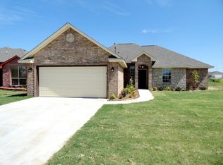 1017 SW 16th St, Moore, OK 73160