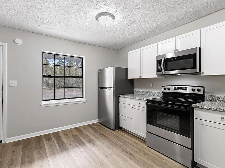 104 Cone St #104G — Photo 7