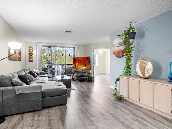 4161 Coral Tree Circle #261, Coconut Creek, FL 33073
