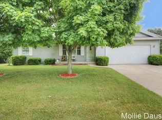 461 Atkinson St NW, Sparta, MI 49345