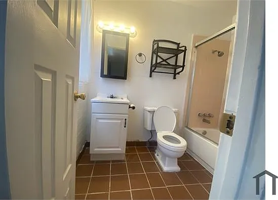 2705 W Tuckey Ln #2 — Photo 20