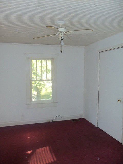 2nd image of 4623 Circle Dr