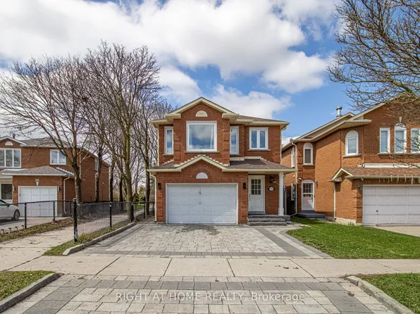 24 Forestside Ct, Richmond Hill, ON L4C 9V2