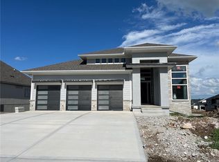 16933 Parkhill St, Overland Park, KS 66221