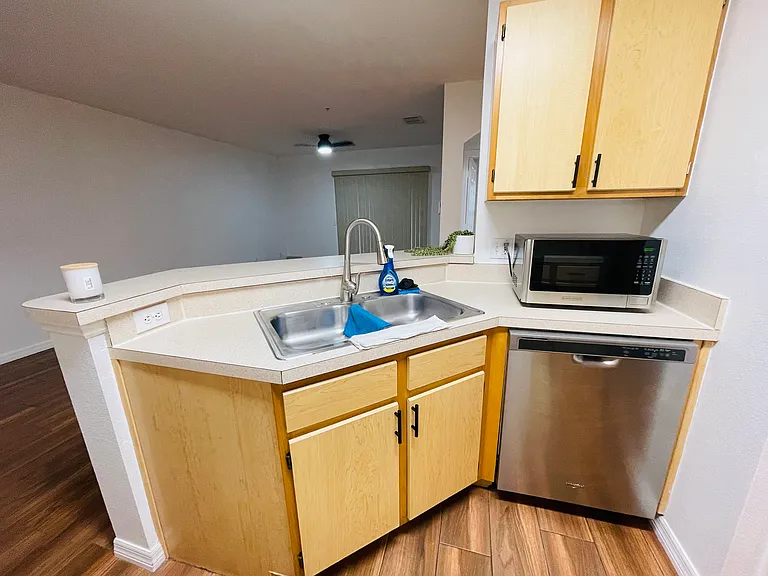 6524 Swissco Dr #1015 — Photo 7