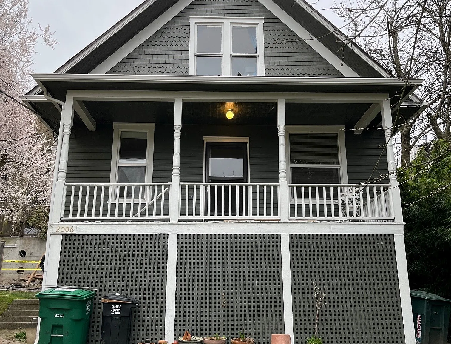 2 bed, 950 sqft, $2,000 — Photo 1