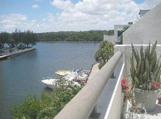 424 Poinciana Dr #1721, Sunny Isles Beach, FL 33160