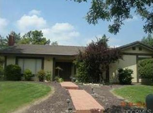 527 W Solano St, Upland, CA 91784