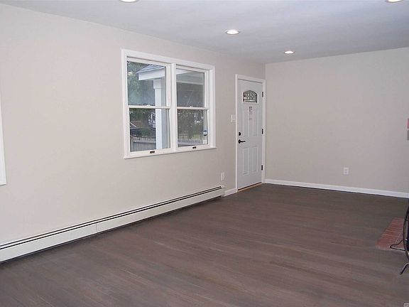 4th image of 147 Huguenot Dr