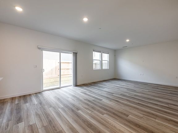 3rd image of 4038 N Brent Ave