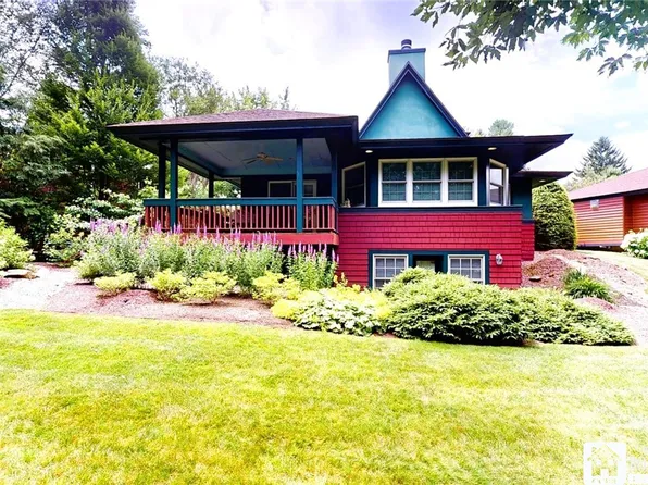 82 Stoessel Ave, Chautauqua, NY 14722