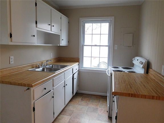 5th image of 7407 Vernon Pl