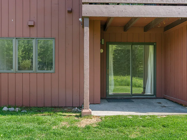 N Teton Dr — Photo 13
