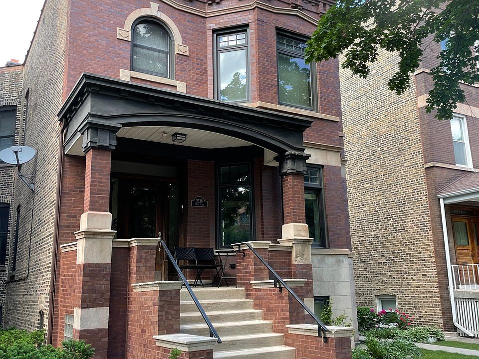 1st image of 2238 W Iowa St #1