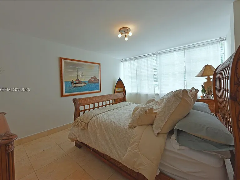 2016 Bay Dr #201 — Photo 14