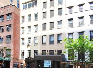 113 E 60th St #1, New York, NY 10022