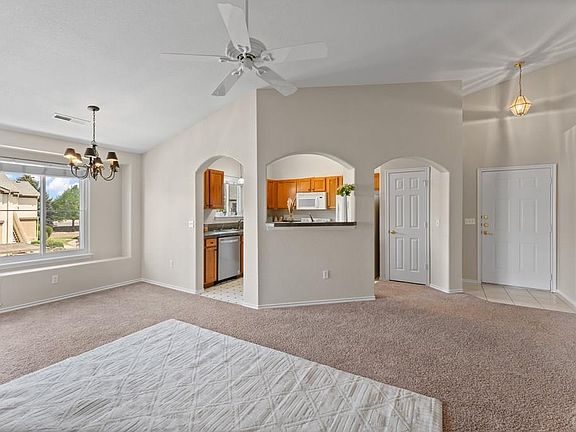 4th image of 3747 Riviera Grv APT 201