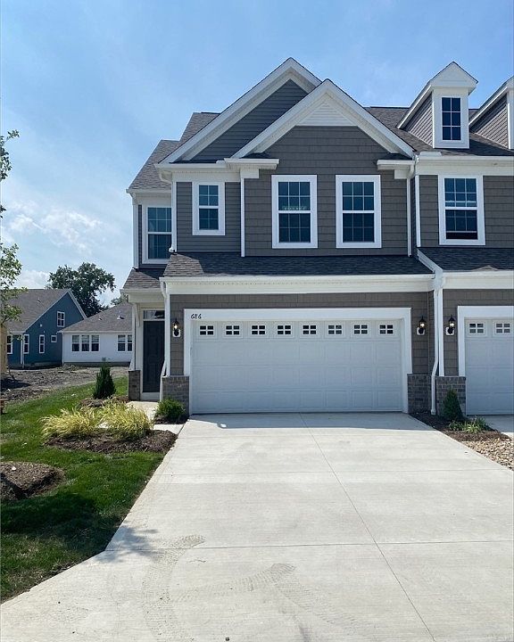 1st image of 686 Harbour Town Ct