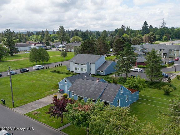 3rd image of 135 SW 2nd St