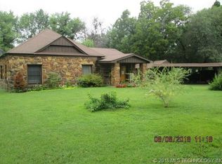605 N Johnson St, Fort Gibson, OK 74434