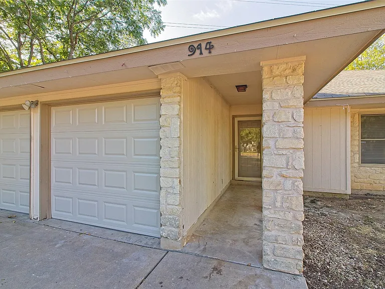 914 Garden Meadow Dr — Photo 4