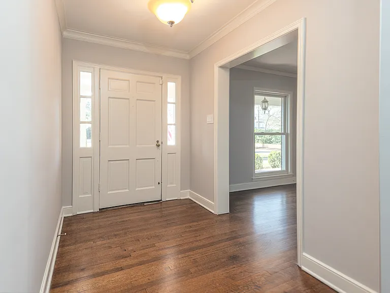 500 Colonial Rd — Photo 22