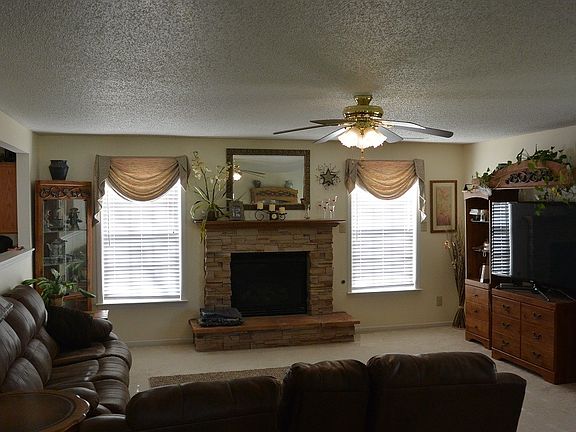 4th image of 5689 Buck Dr