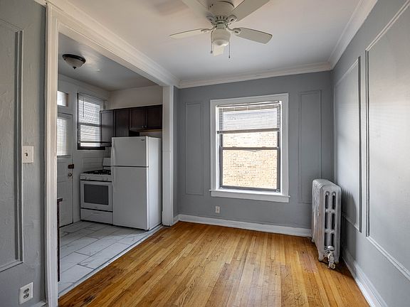 5th image of 1318 W Estes Ave #3