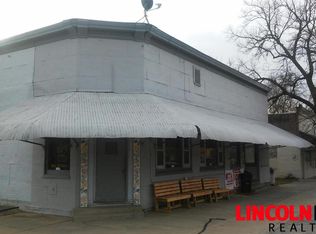 182 N 2nd St, Dwight, NE 68635