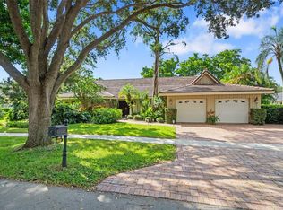 6832 Viento Way, Boca Raton, FL 33433