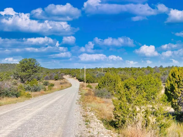 50 Manzano Morning Dr, Estancia, NM 87016