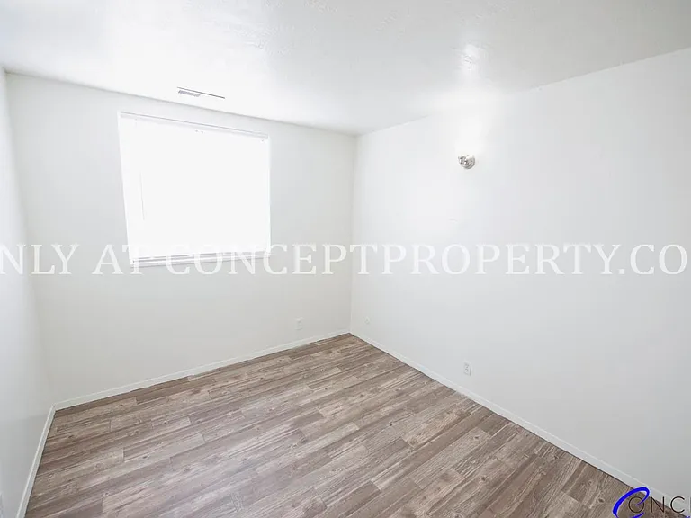 Foothill Terrace — Photo 113