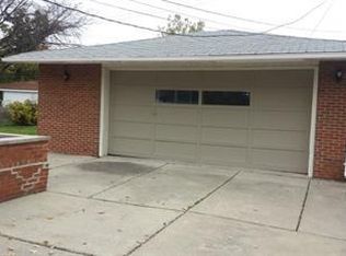 27036 Shackett Ave, Warren, MI 48093