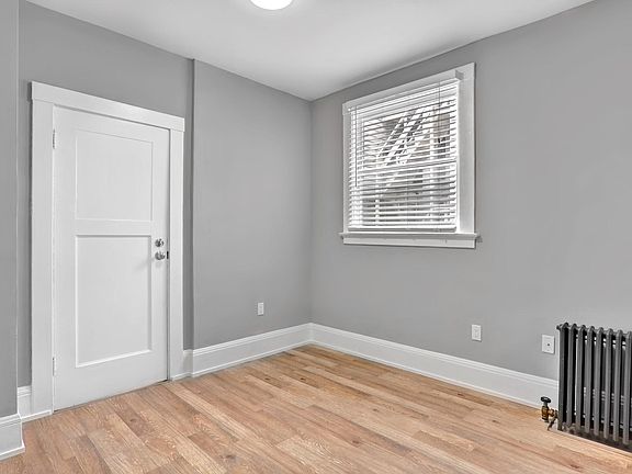 5th image of 1441 Clay St #1